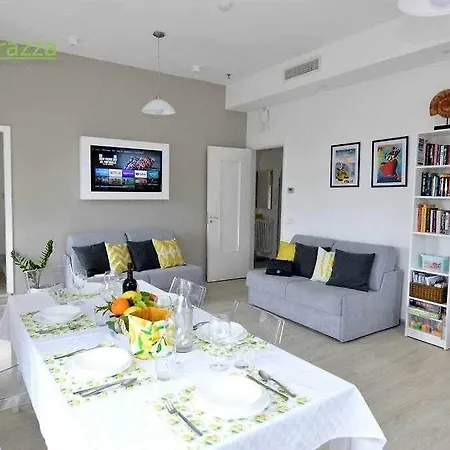 Casa vacanze La Terrazza Family Holidays, Sorrento Coaost